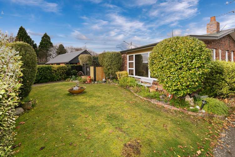 64 Farm Road_5