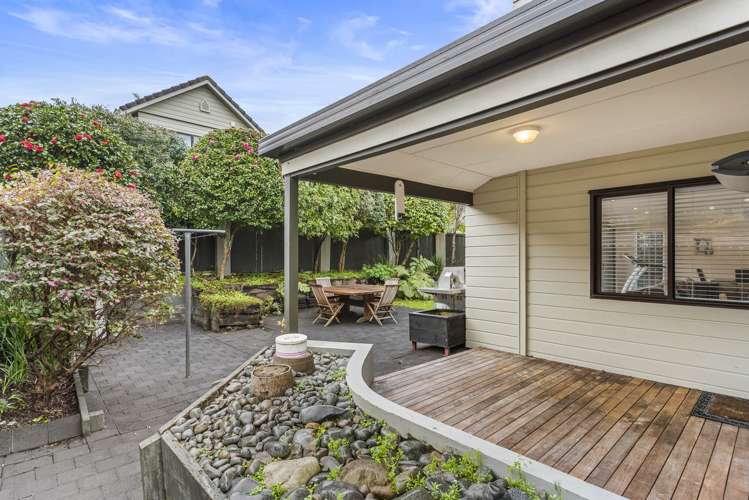 2/28 Orchard Road Waiake_16