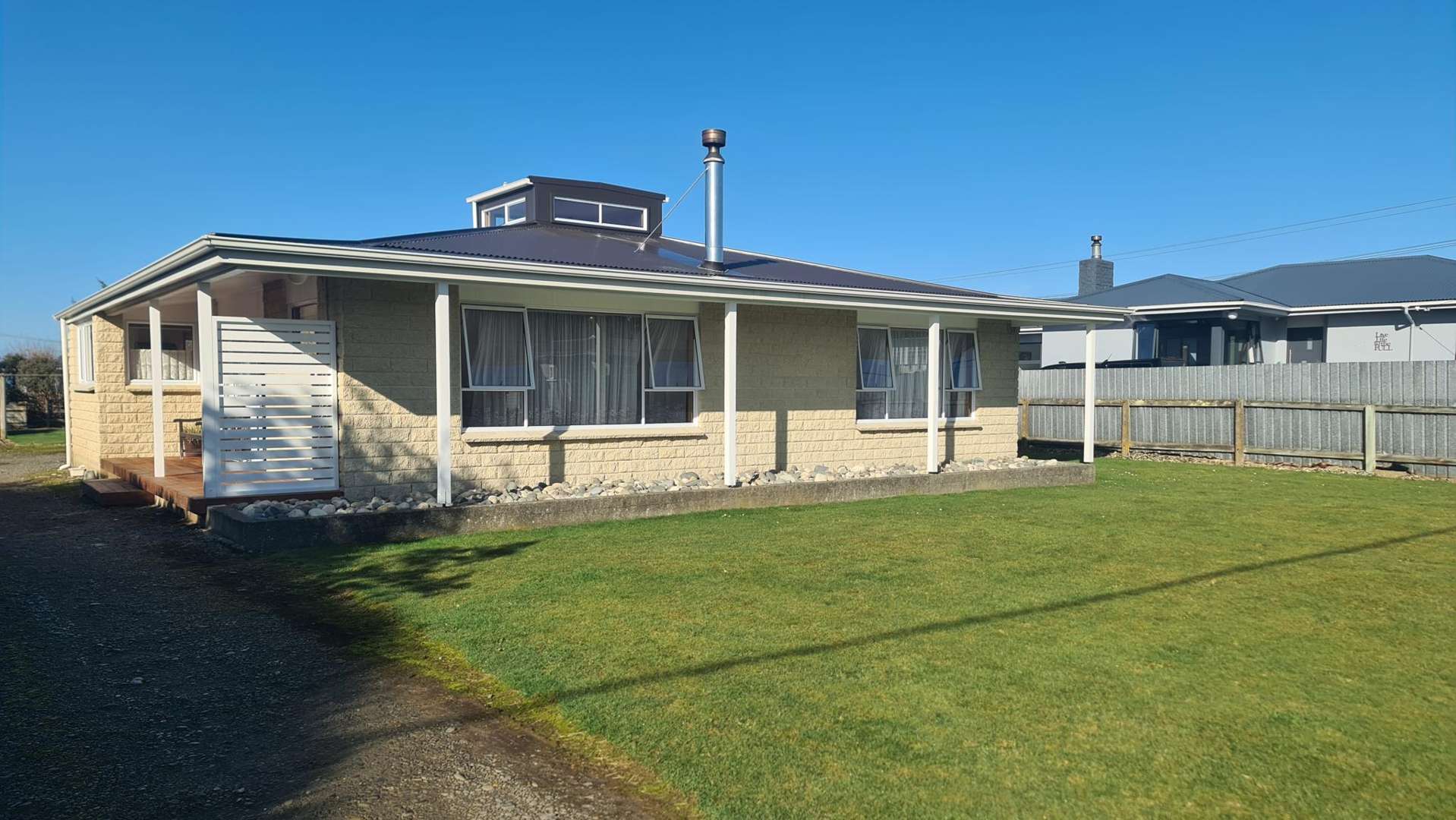 27 John Street Riverton_0