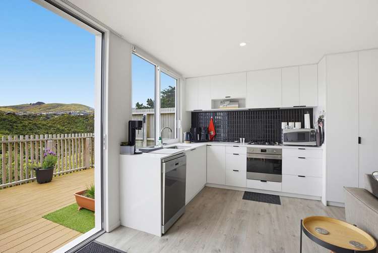 21/6 Bushland Grove Paparangi_7