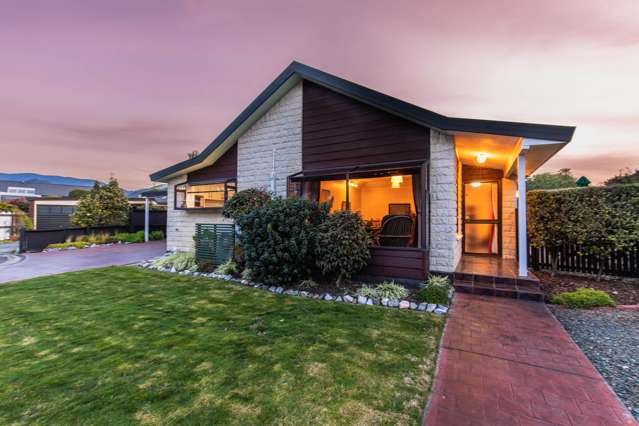 4 Majestic Way The Wood_1