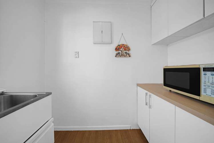 18 Pitcher Place Glen Eden_15