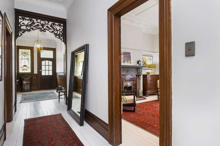 377 North Road North East Valley_7