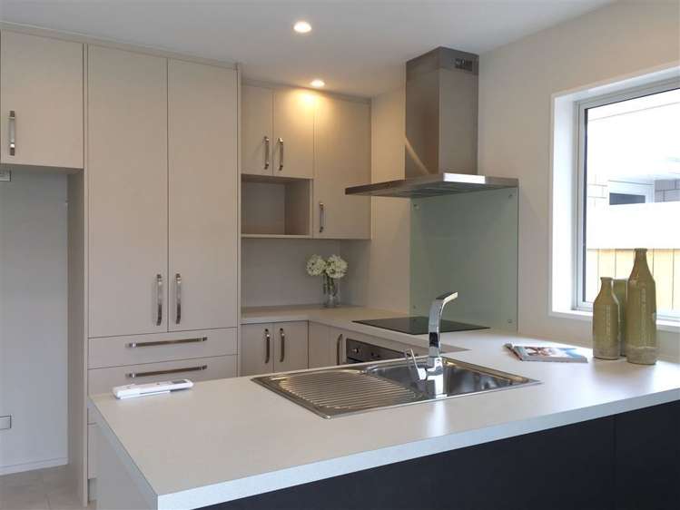 2/61 Lincoln Road Hillmorton_2