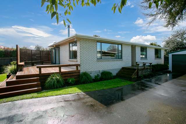 8 Thomas Place Leamington_1