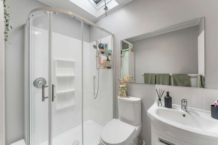 8 Green Place Richmond Heights_17