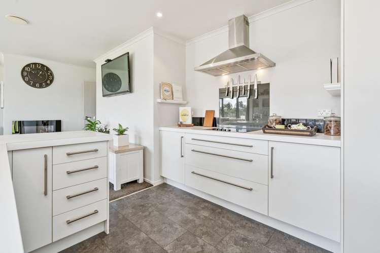 52 Manu Drive Kaiwaka_11