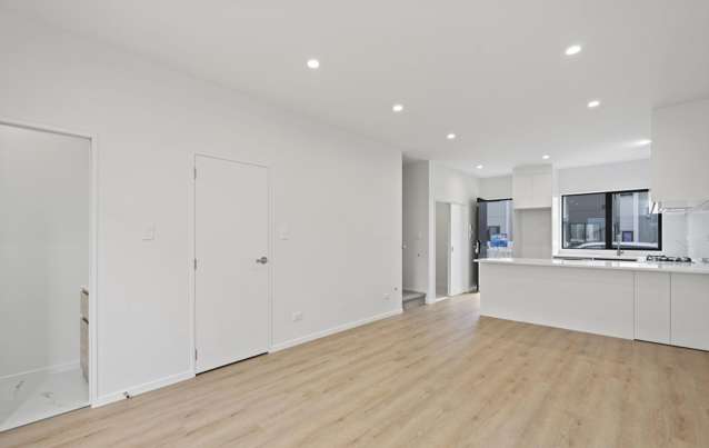 32 Whare Kauri Road Papakura_2