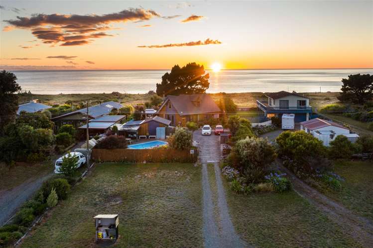 196 Rarangi Beach Road Rarangi_39