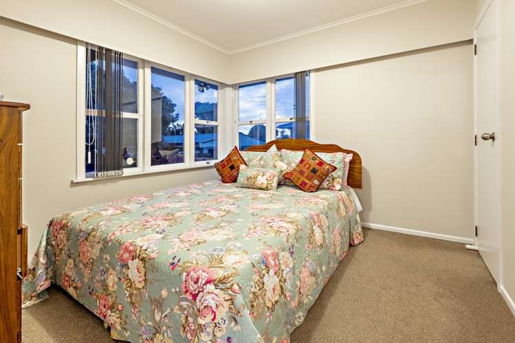 142 Russell Road Manurewa_13