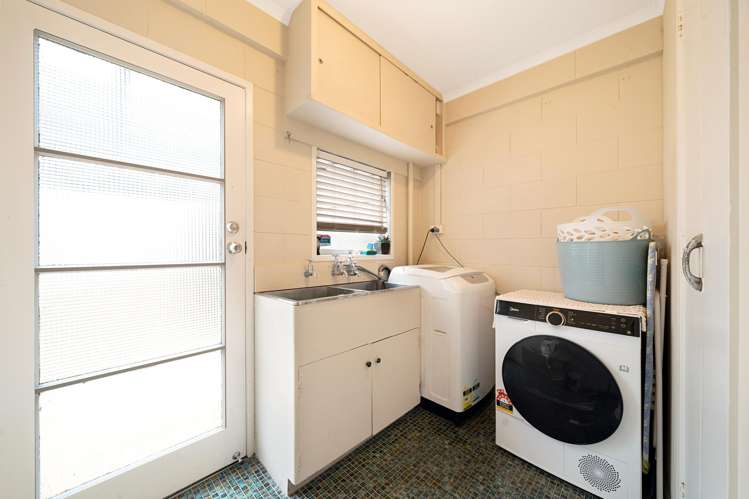 229 Golf Road Titirangi_16