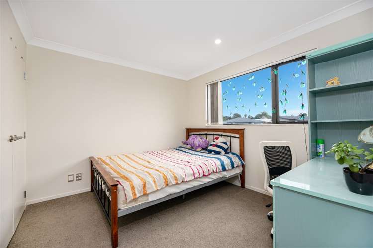 23 Midhurst Avenue Henderson_12