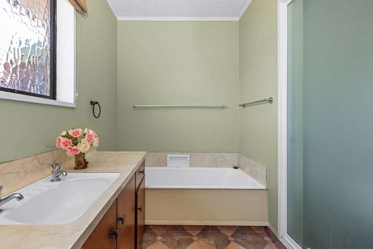 6/14 Avondale Road Taradale_7