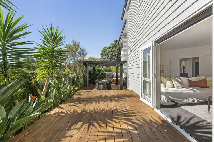 5 Aotearoa Terrace Murrays Bay_11