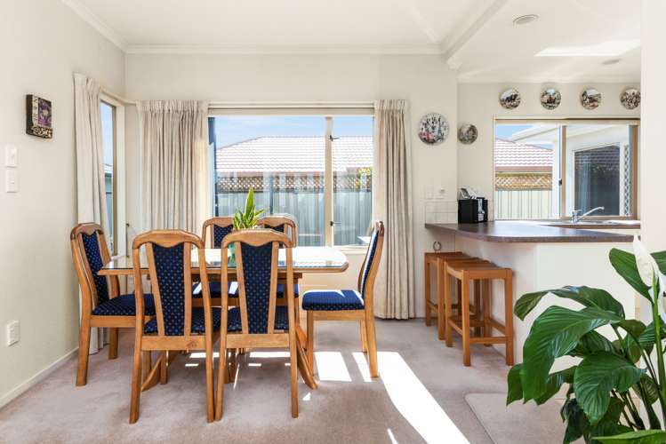 7 Ellerslie Place Taradale_2