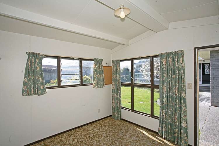 65 Moffat Drive Lincoln_10