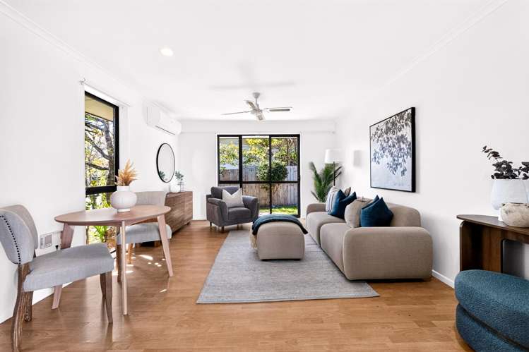 6 and 6A Red Oak Place Schnapper Rock_15