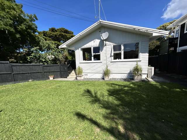 Sunny, fully fenced home