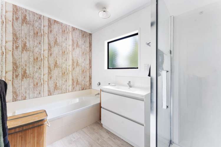 2/83 Stredwick Drive Torbay_12