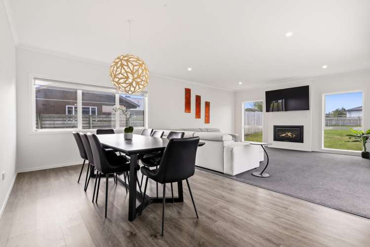 59 Montgomery Crescent Kinloch_11