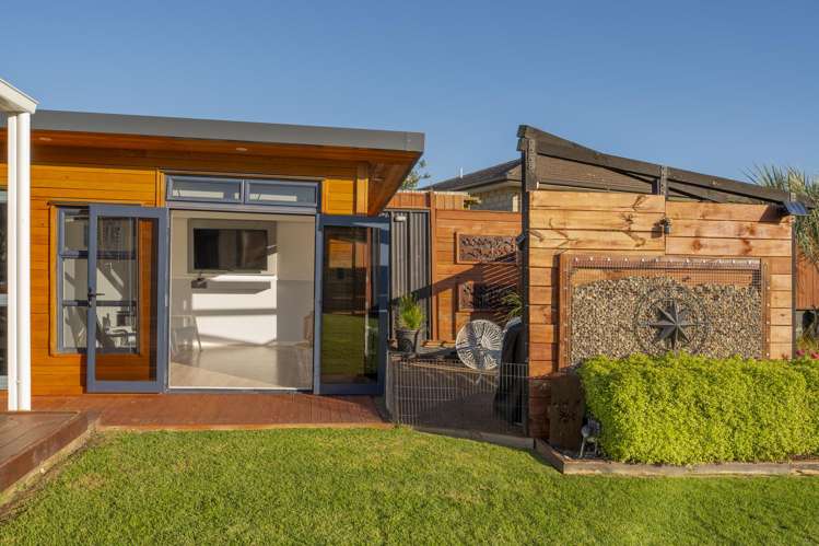 168 Ballintoy Park Drive Welcome Bay_21