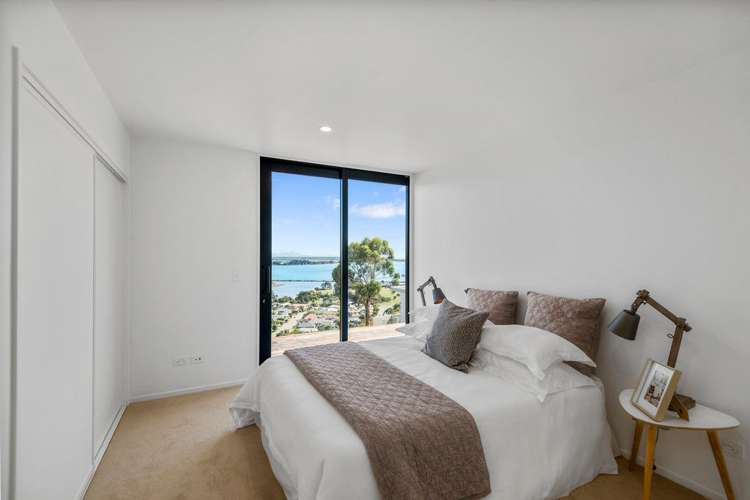 7 Saint Remy Lane Redcliffs_10