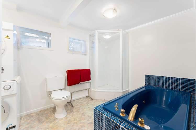 1/23 Holt Avenue Torbay_18