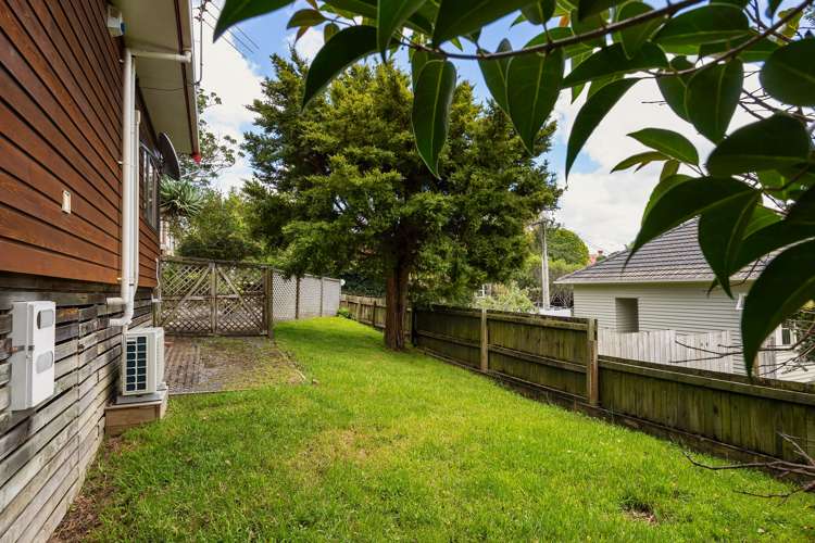 1/21a Fifth Avenue Mount Albert_20