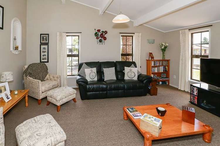 19 Highland Drive Pukete_8