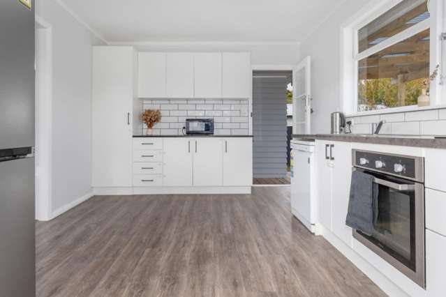 8 Middlesex Street Levin_2