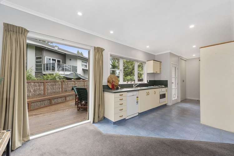 656 River Road Chartwell_6