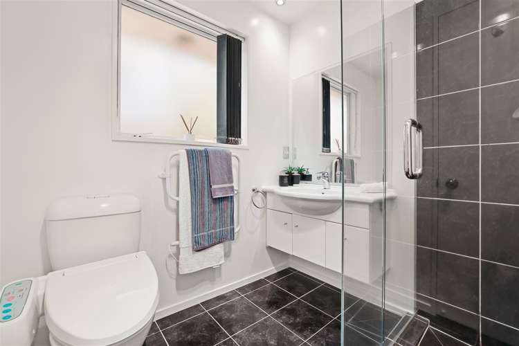 5 Consul Place Wigram_13