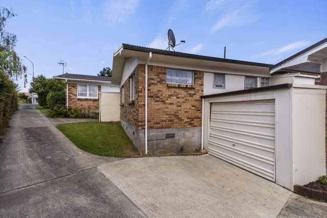 2/32 Coles Crescent Papakura_1