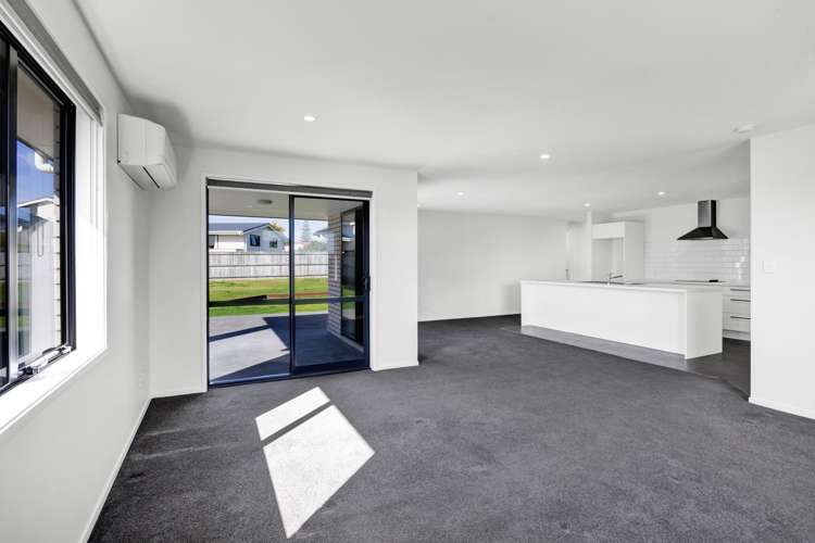 66 Murray Ave Hawera_10