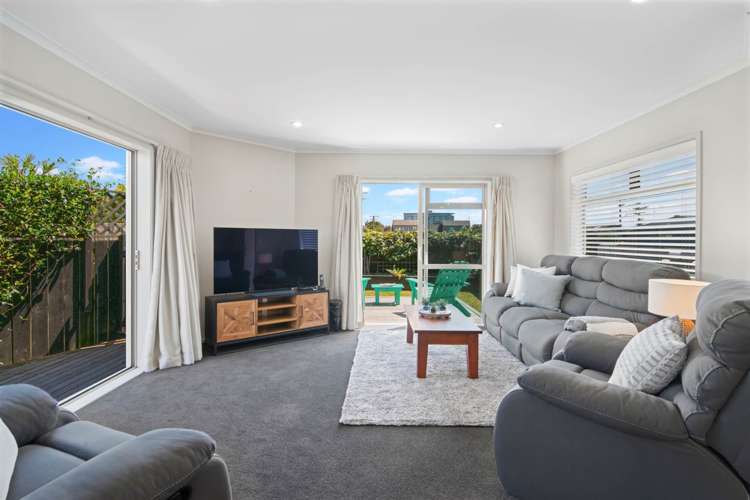 12 Ross Crescent Orewa_9