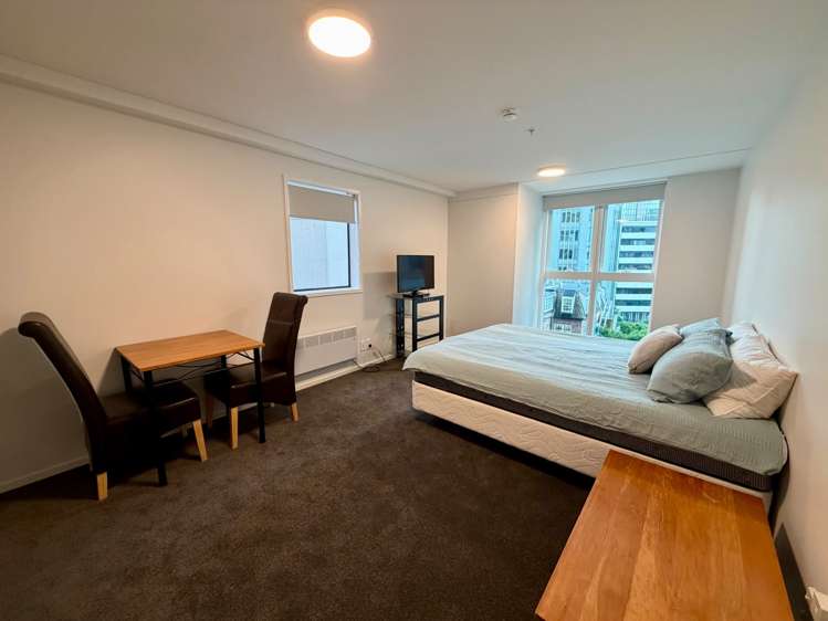 7N/3 Whitaker Place Auckland Central_1