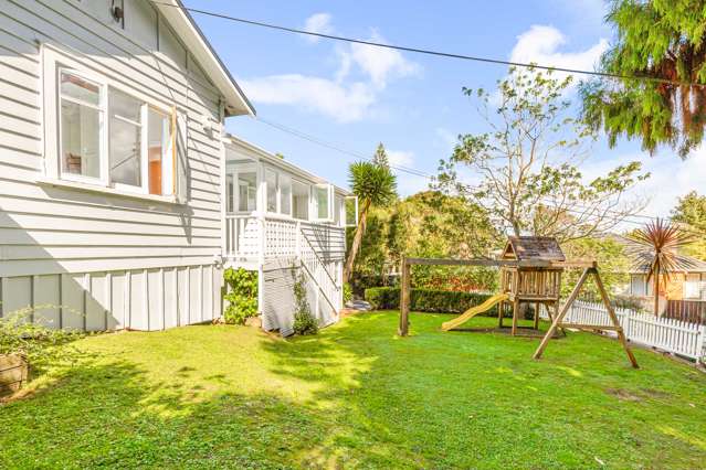 88 Woodlands Park Road Titirangi_2