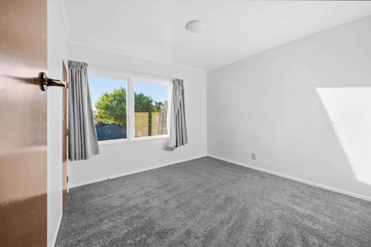 24 President Avenue Papakura_9