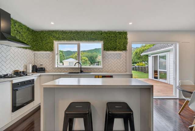 49 Dover Road Wainuiomata_4