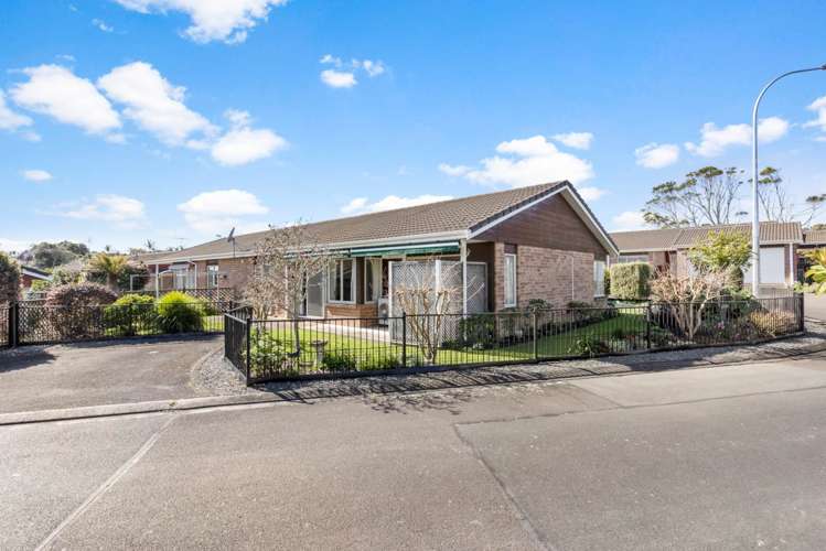 32 The Grove Red Beach_9