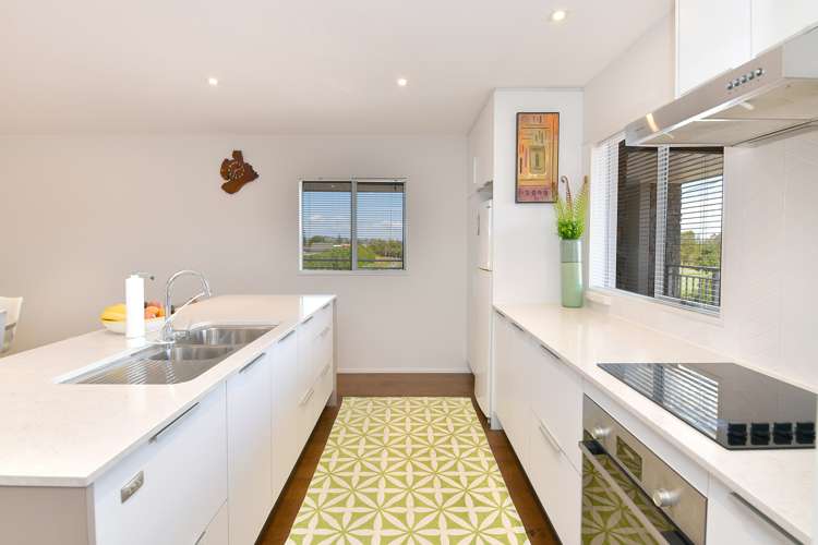 312/252 Centreway Road Orewa_7