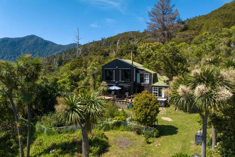 565 Anakoha Road Marlborough Sounds_25