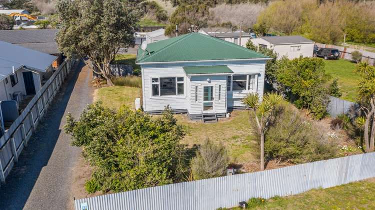 13 Barling Street Himatangi Beach_0