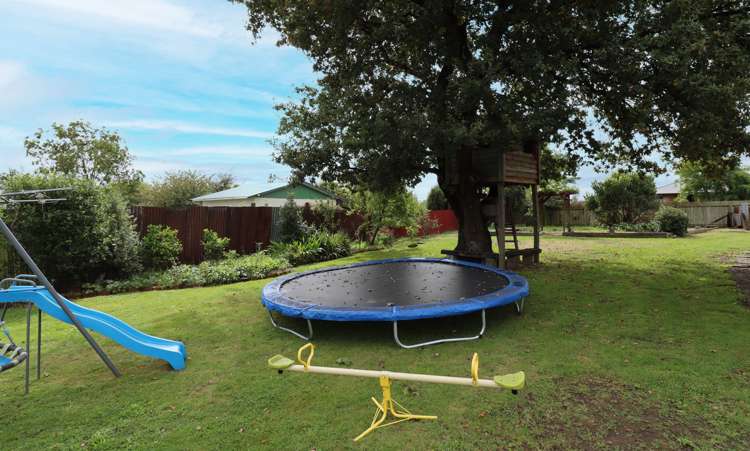 4 Charles Street Carterton_22