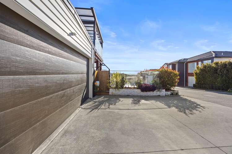 16 Lime Hill Rise Flat Bush_42