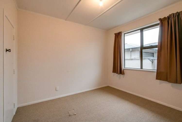 7 Warwick Crescent Taradale_8