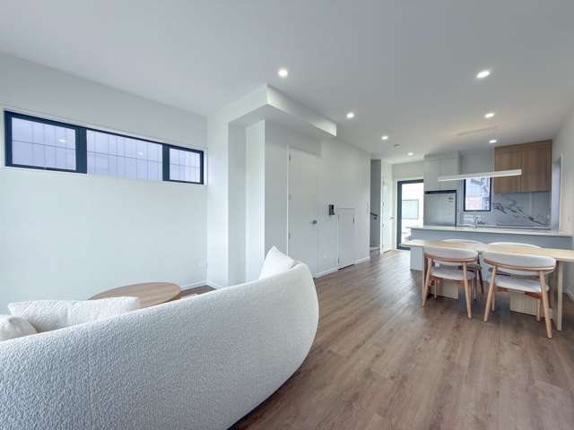 1/113 Flanshaw Road Te Atatu South_2