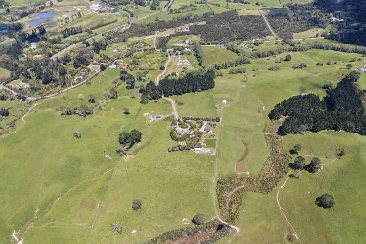 64 Gervin Road Wainui_17