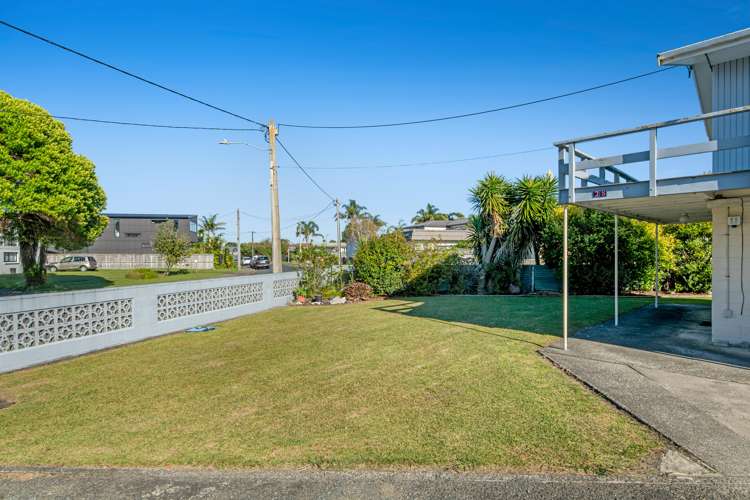 28 Doment Crescent Orewa_3