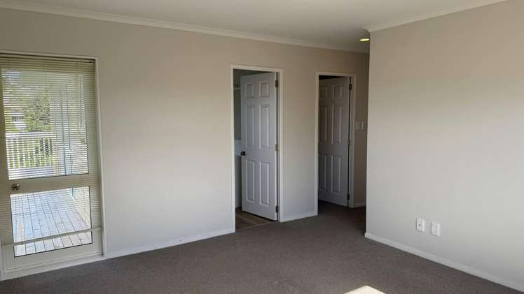 33 Blue Heron Rise Stanmore Bay_14